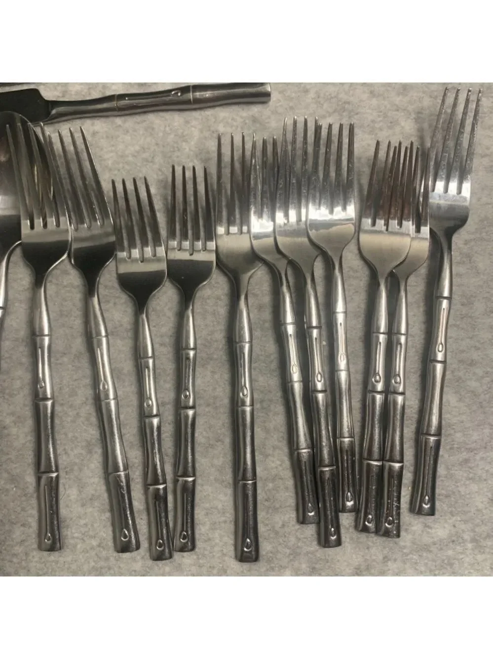 Hampton Bamboo Cutlery Set of 33 Spoons Knives Forks Nice Condition.